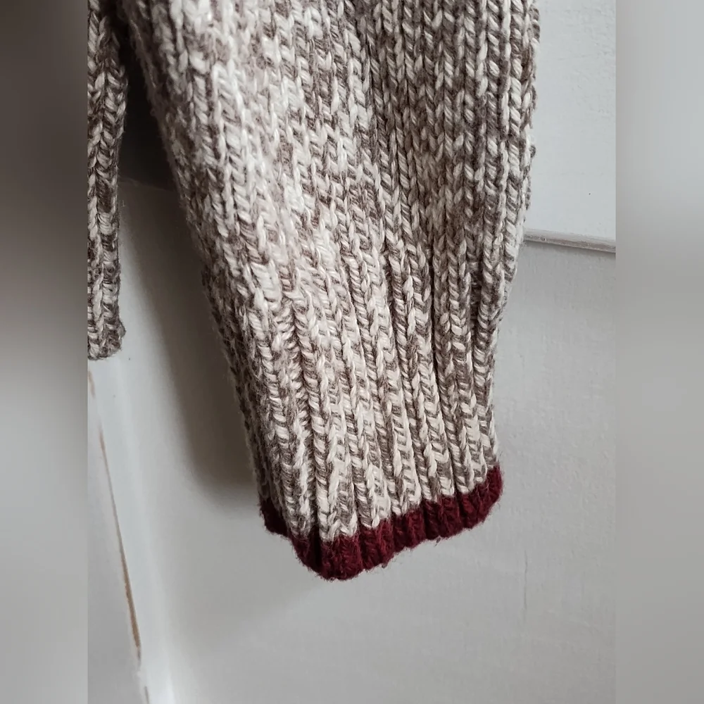 American Eagle Outfitters Men's Brown & Cream Crewneck Sweater | Medium - Picture 3 of 7